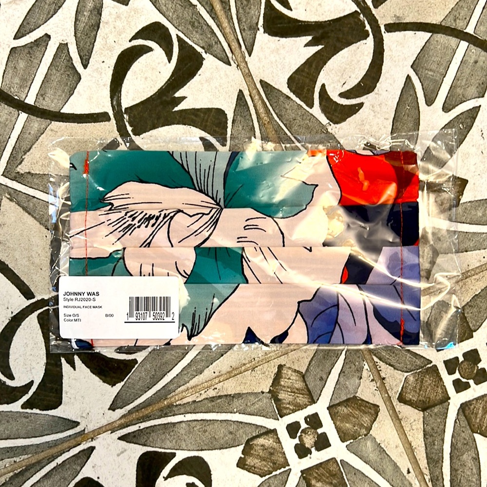 Brand new Johnny Was Face Mask